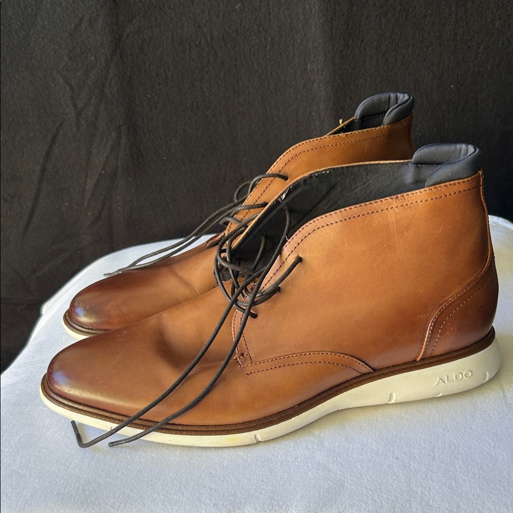 Aldo Men's Brown Leather Chukka Boots